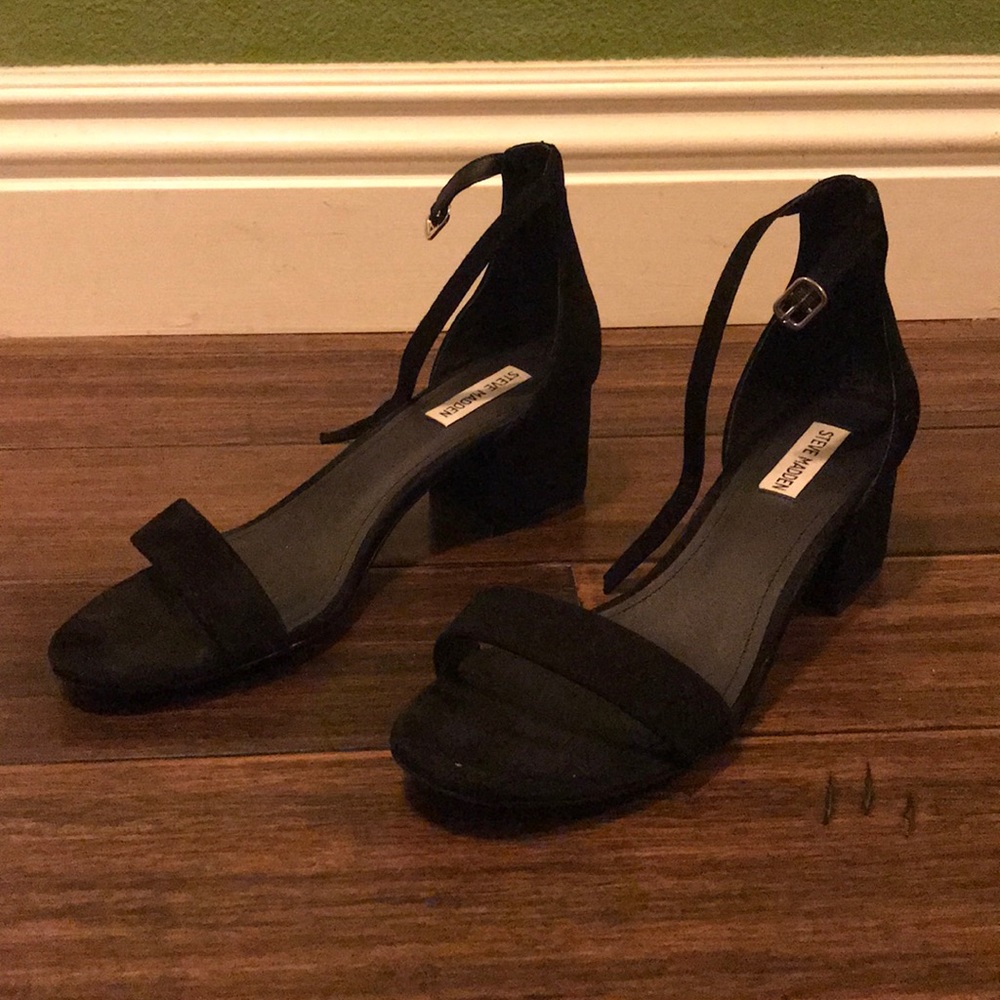 Steve Madden short heels